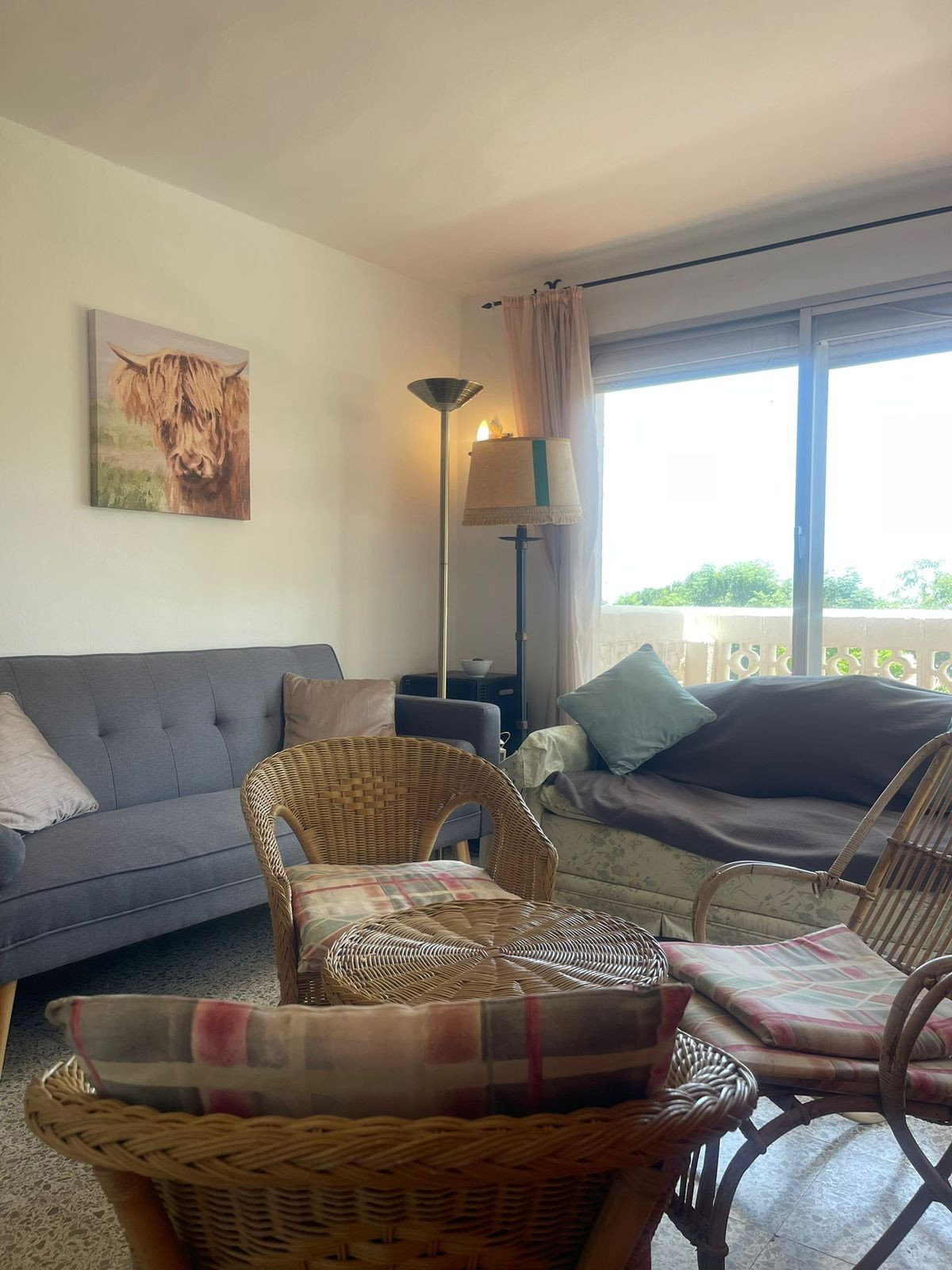 Apartment for sale in Estepona | 3 bedrooms H5105026