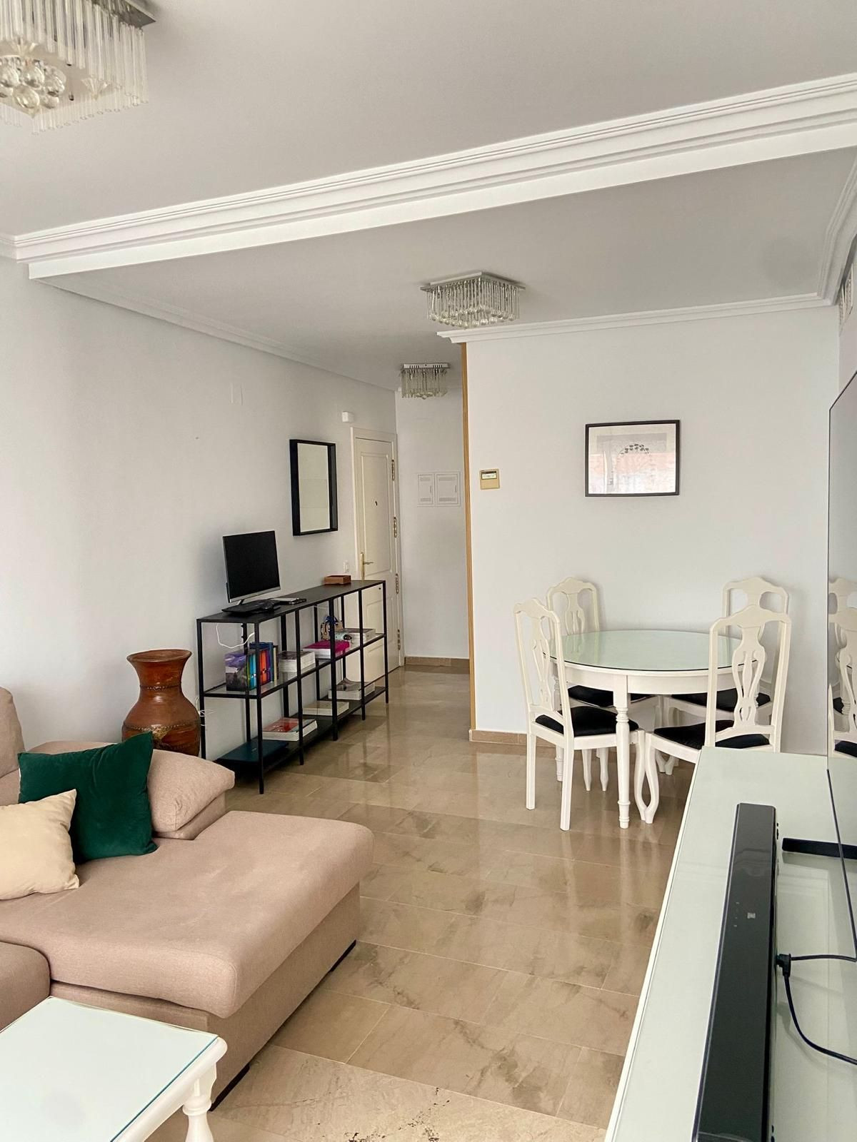 Appartement te koop in Estepona | 1 slaapkamers H5106028