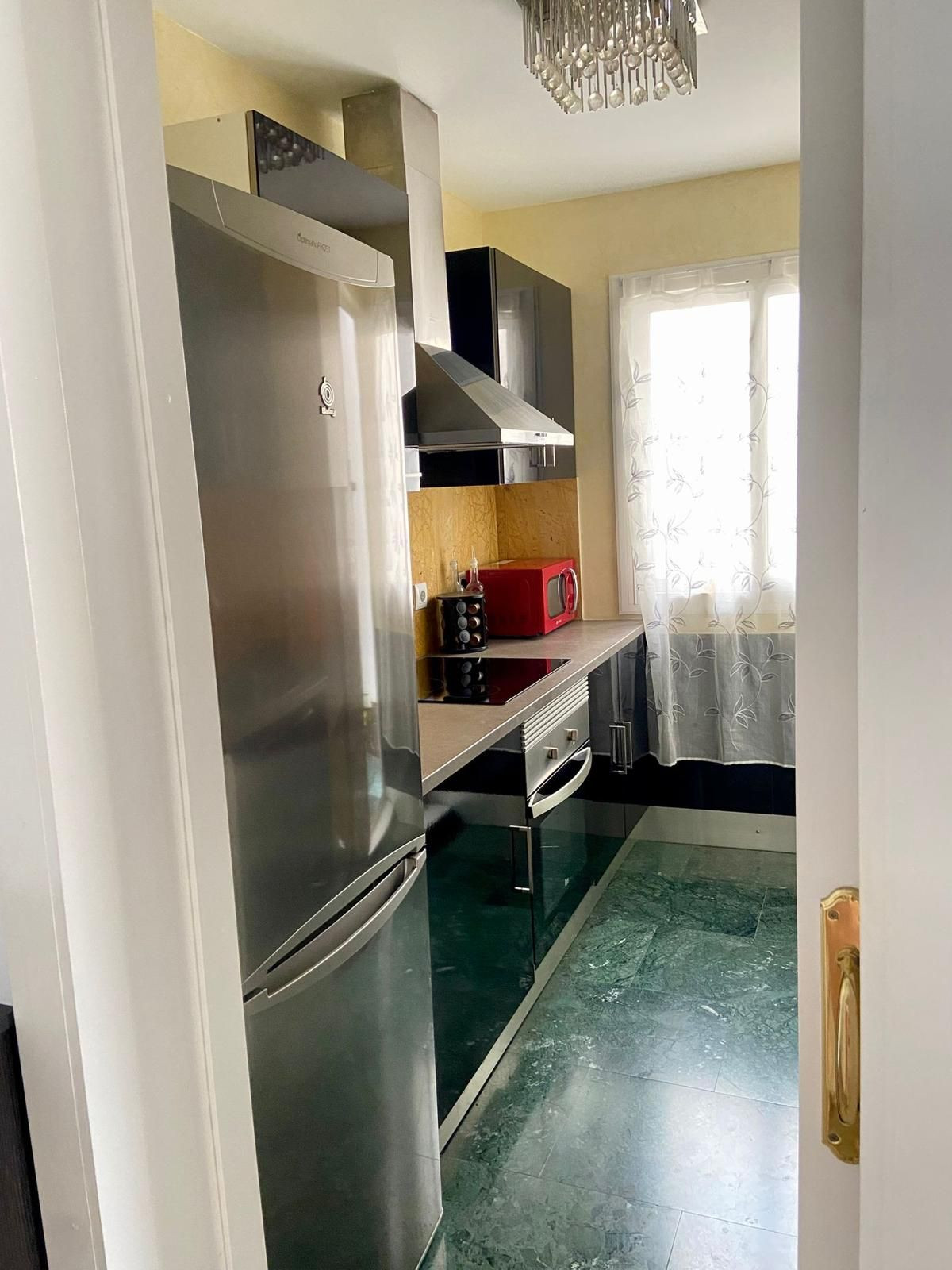 Appartement te koop in Estepona | 1 slaapkamers H5106028