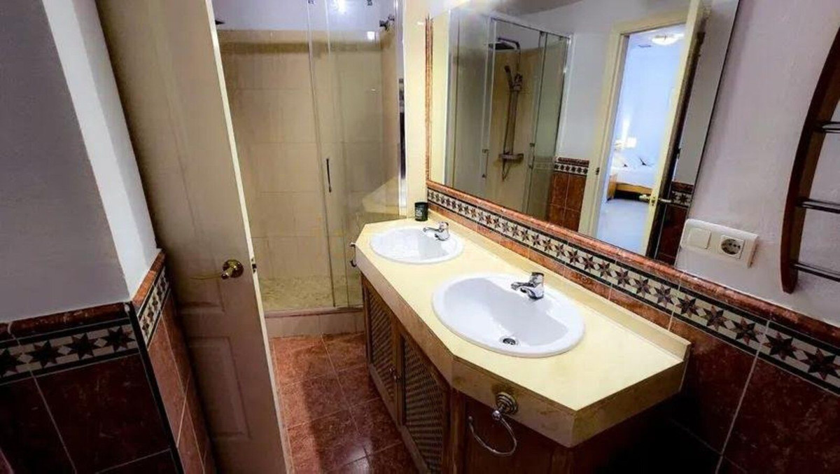 Appartement te koop in Estepona | 3 slaapkamers H5106127