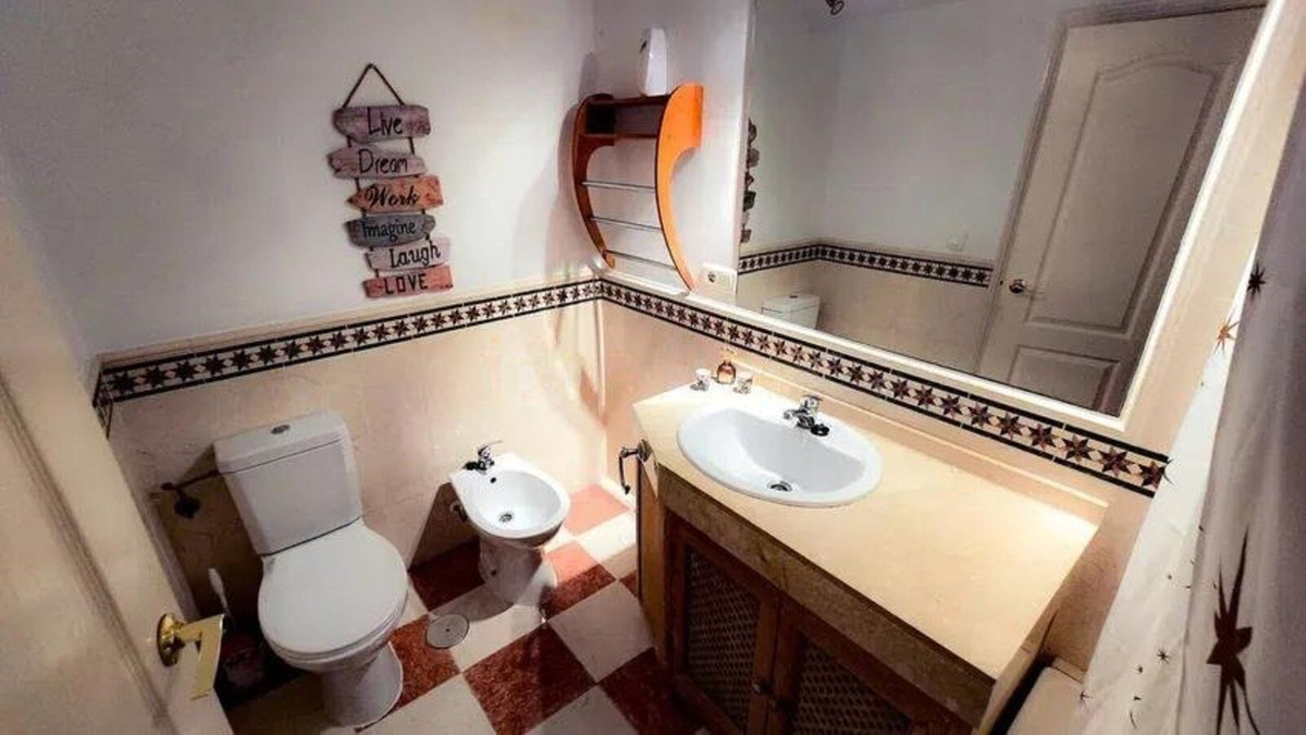 Appartement te koop in Estepona | 3 slaapkamers H5106127