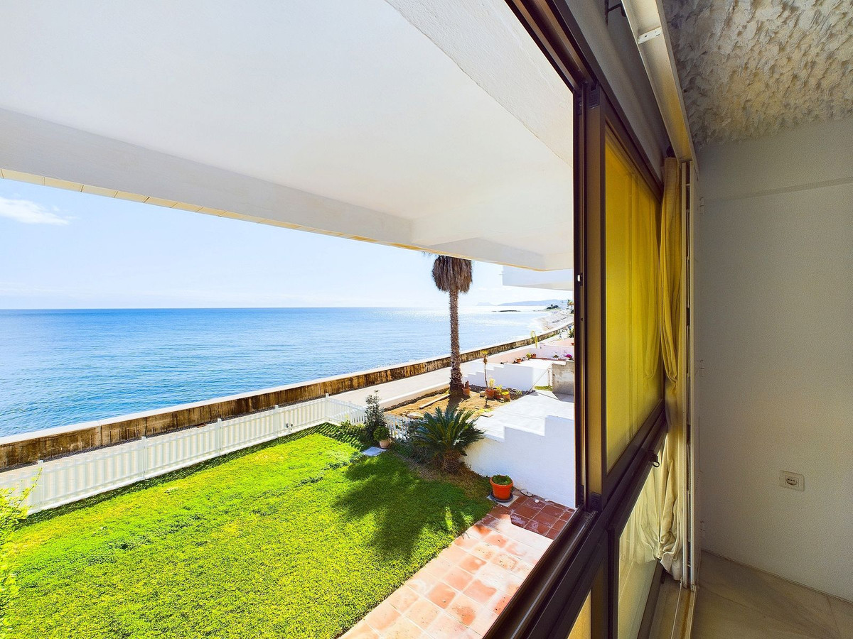Duplex te koop in Estepona | 4 slaapkamers H5106376