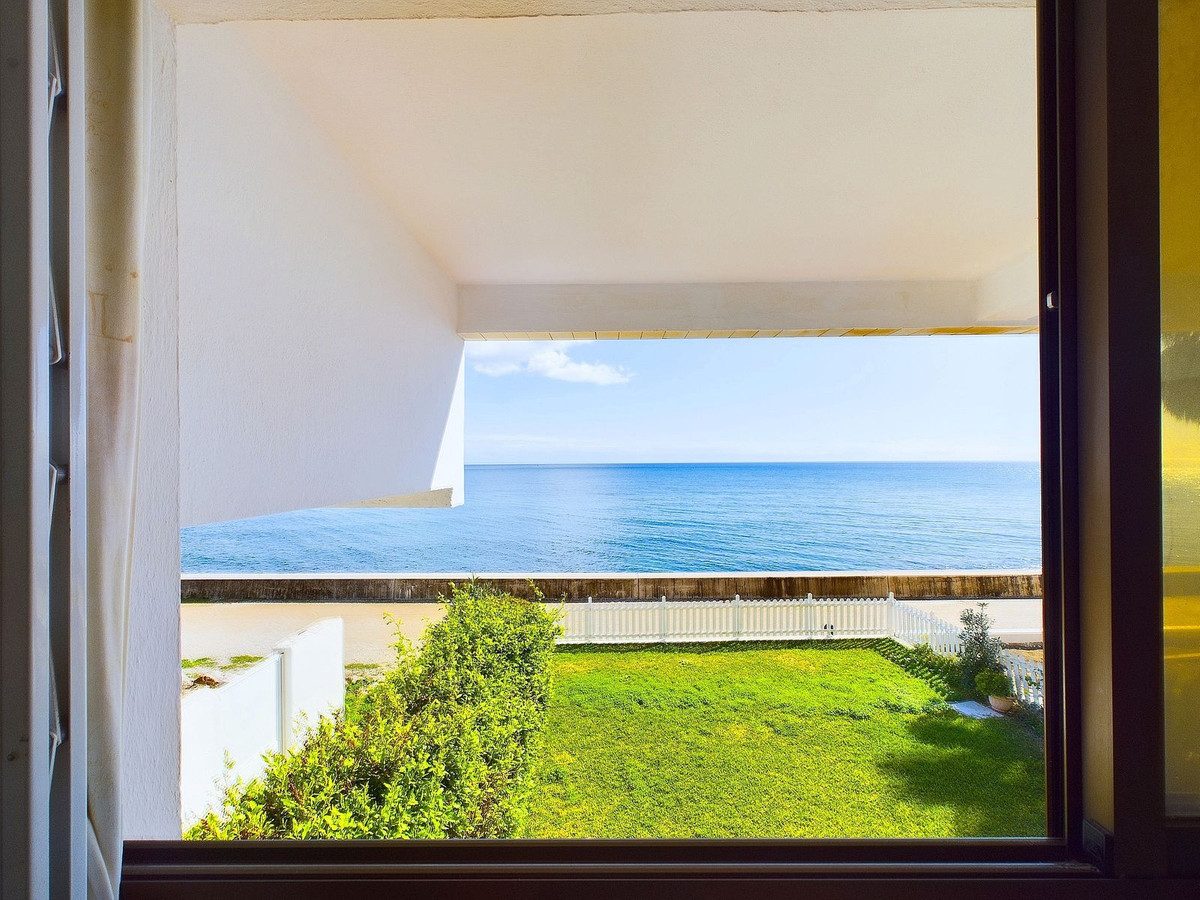Duplex te koop in Estepona | 4 slaapkamers H5106376