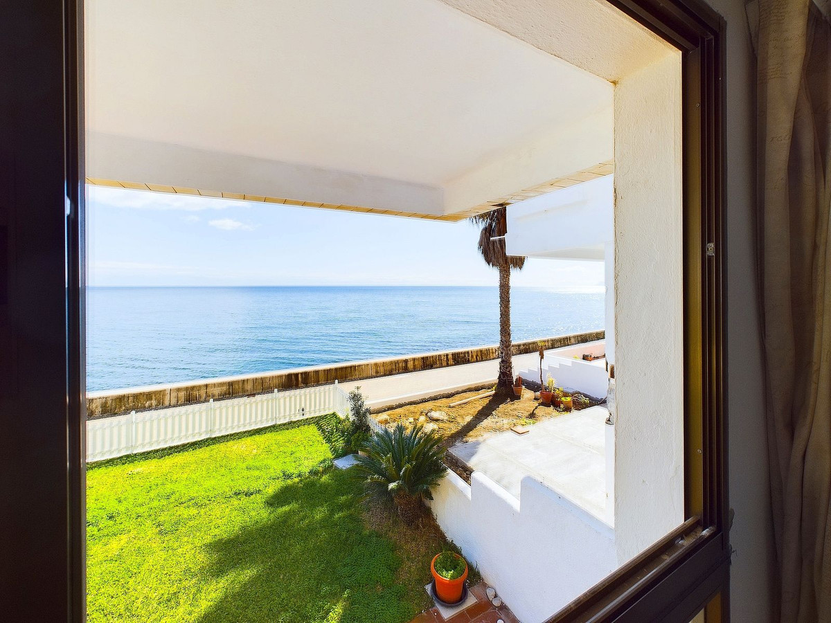 Duplex te koop in Estepona | 4 slaapkamers H5106376