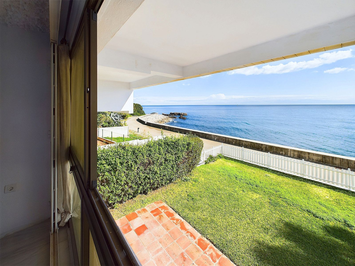Duplex te koop in Estepona | 4 slaapkamers H5106376
