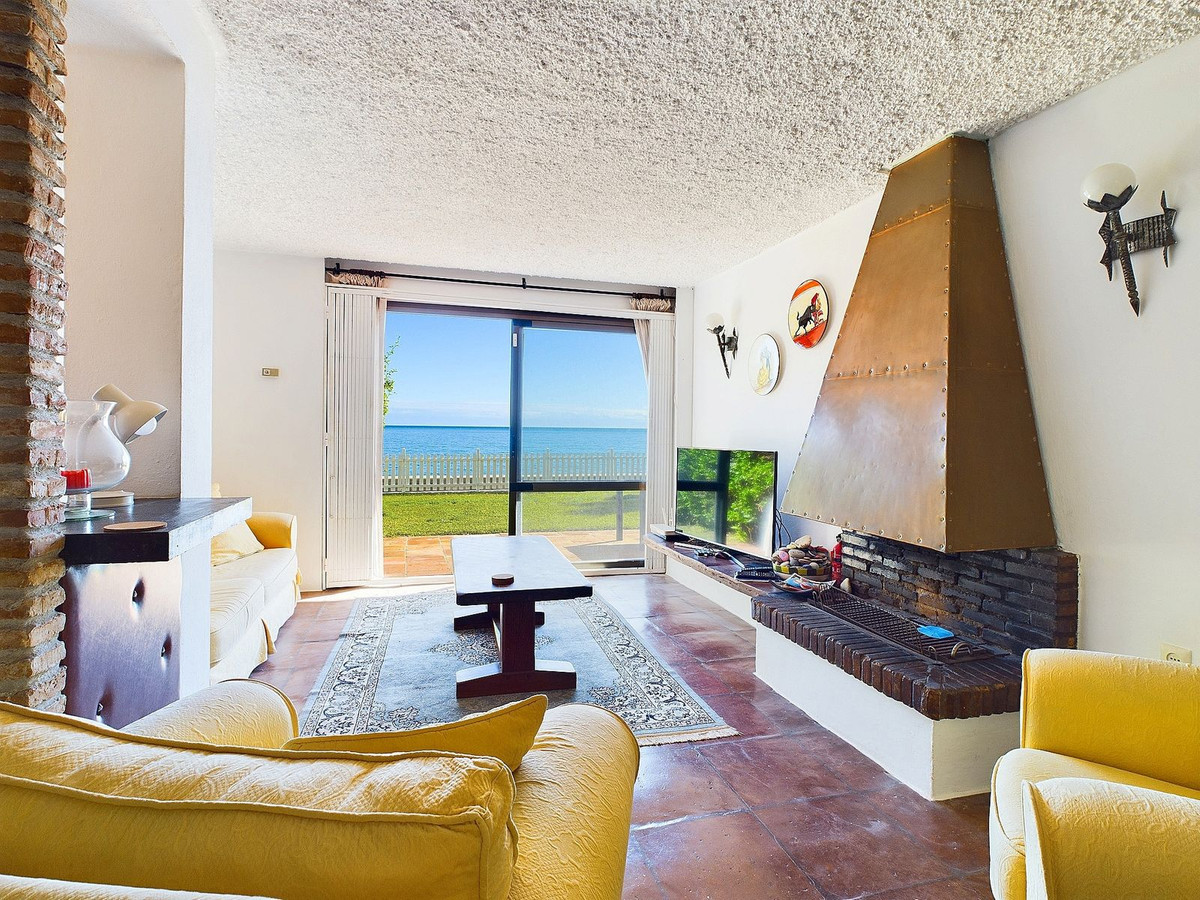 Duplex te koop in Estepona | 4 slaapkamers H5106376