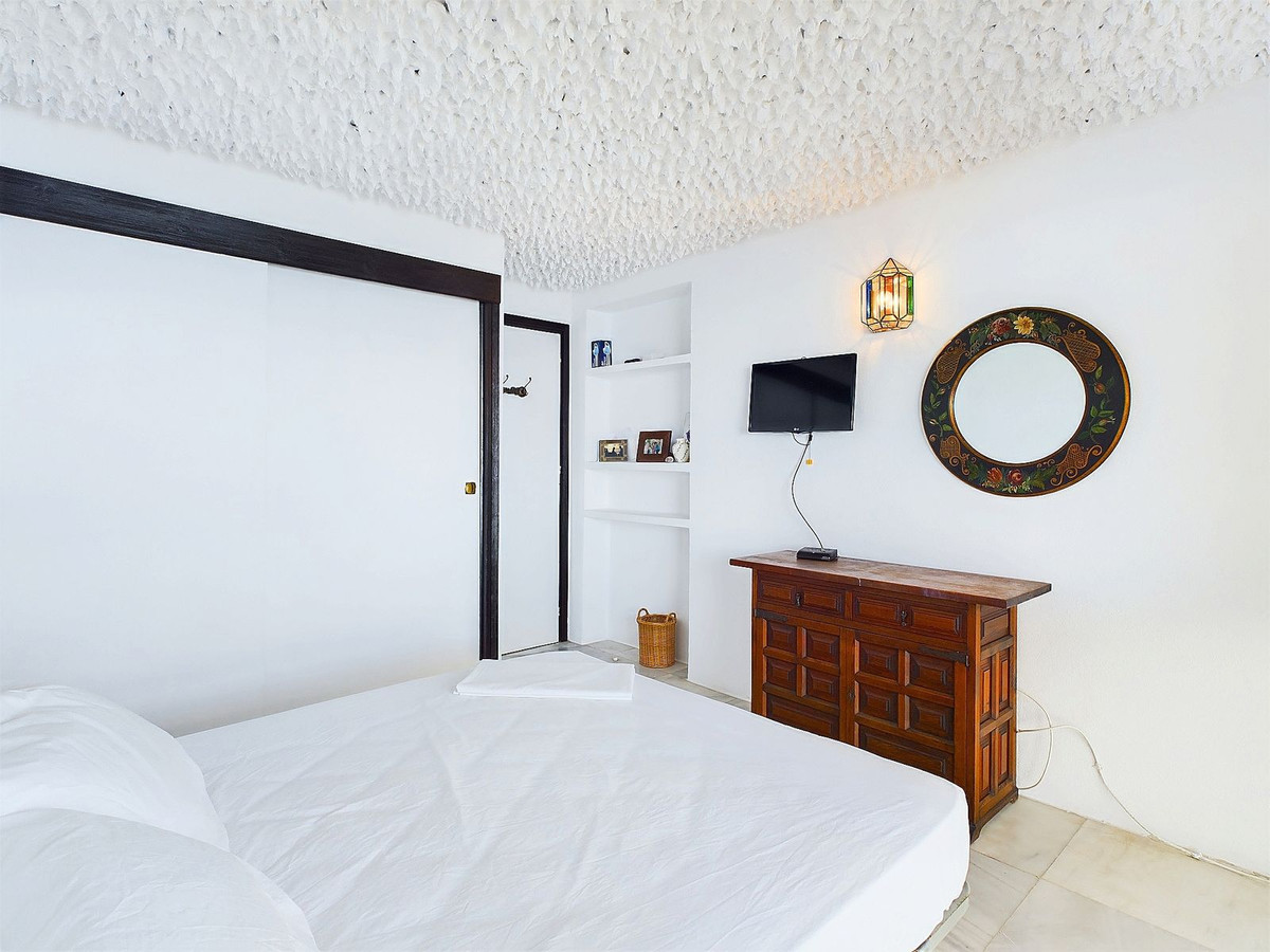 Duplex te koop in Estepona | 4 slaapkamers H5106376