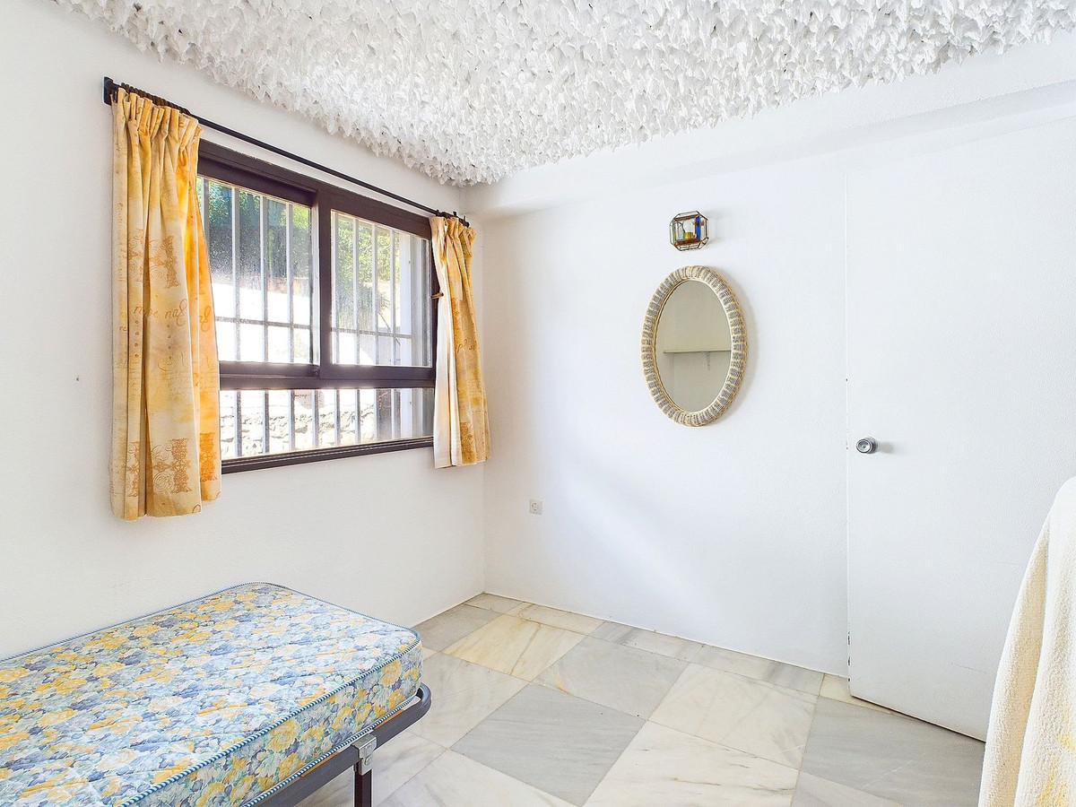 Duplex te koop in Estepona | 4 slaapkamers H5106376