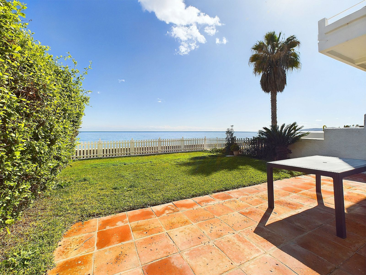 Duplex te koop in Estepona | 4 slaapkamers H5106376