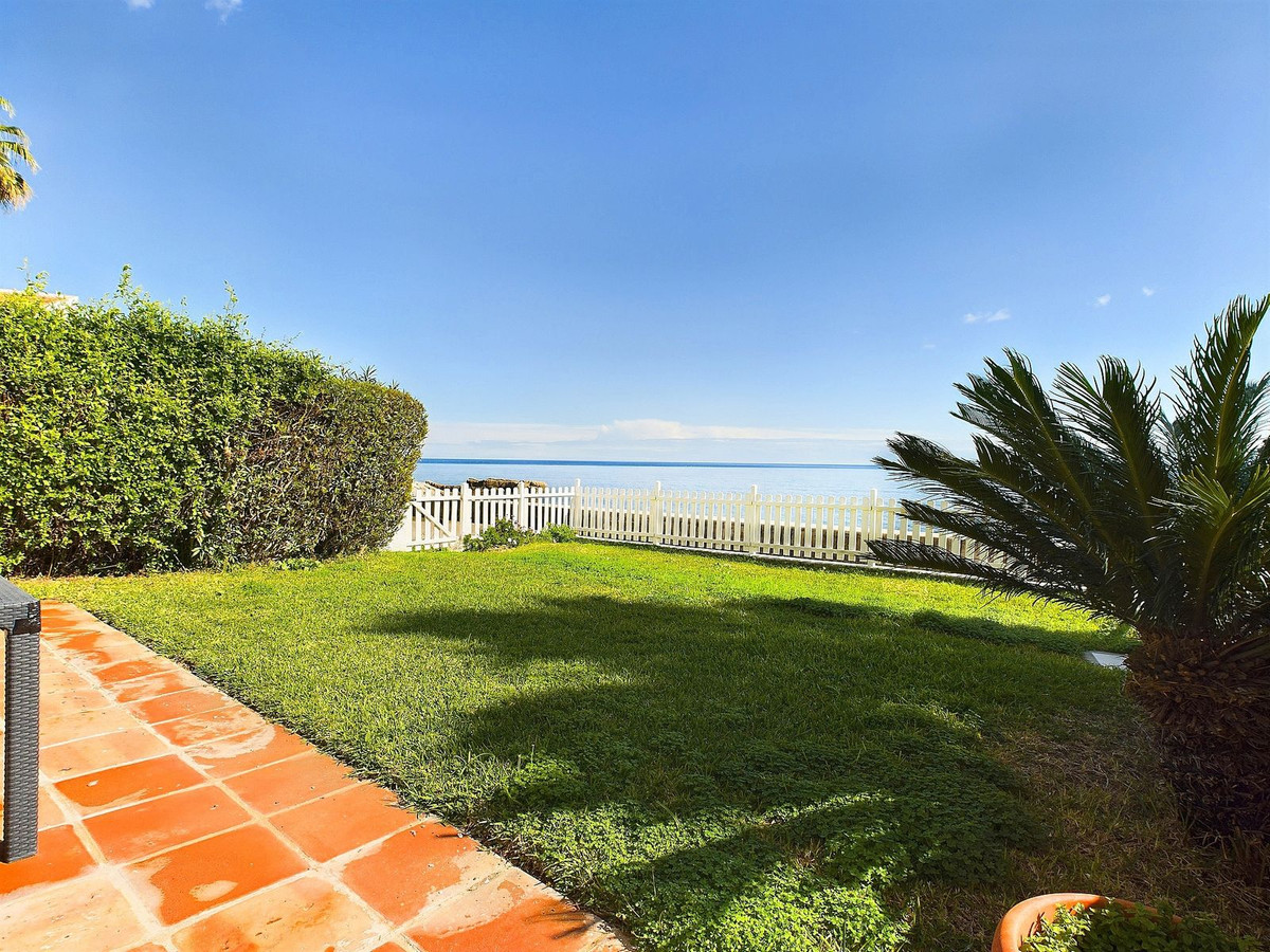 Duplex te koop in Estepona | 4 slaapkamers H5106376