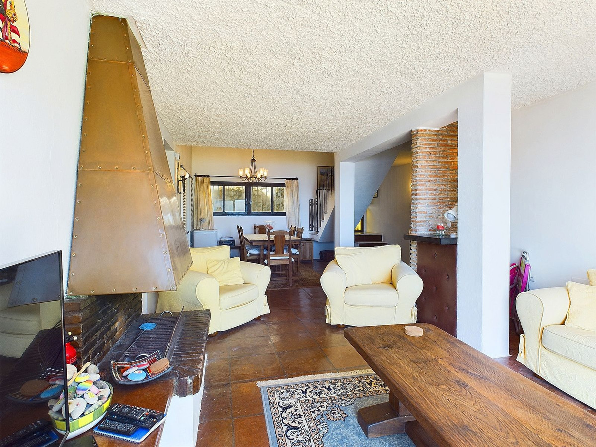 Duplex te koop in Estepona | 4 slaapkamers H5106376