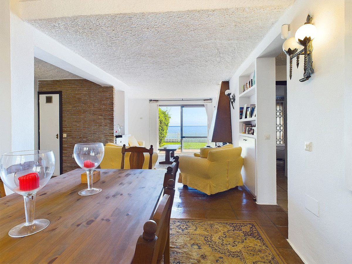 Duplex te koop in Estepona | 4 slaapkamers H5106376