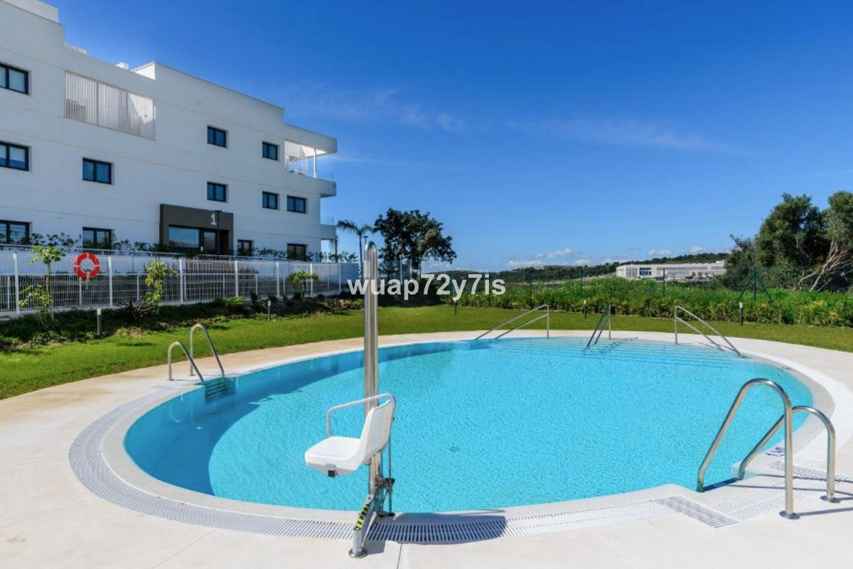 Appartement te koop in Estepona | 2 slaapkamers H5106505