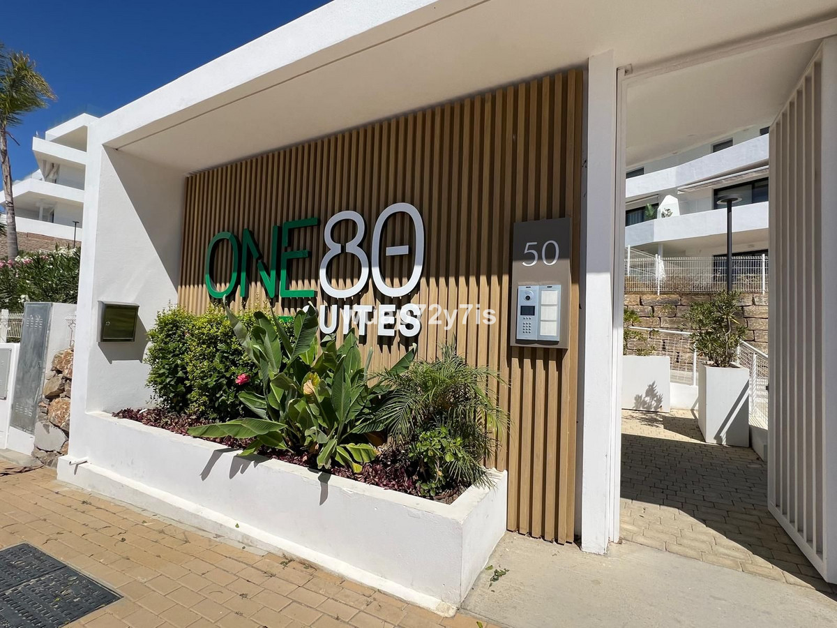 Appartement te koop in Estepona | 2 slaapkamers H5106505