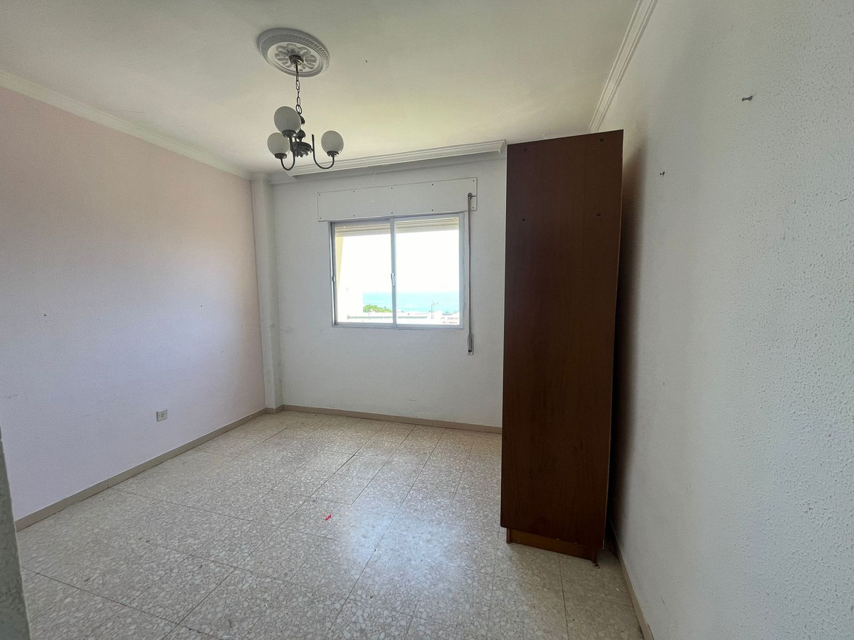 Appartement te koop in Estepona | 4 slaapkamers H5106772