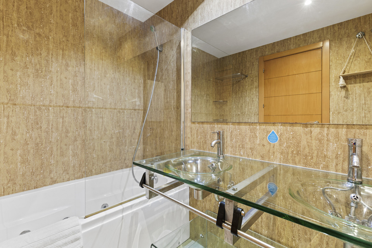 Appartement te koop in Estepona | 2 slaapkamers H5107054