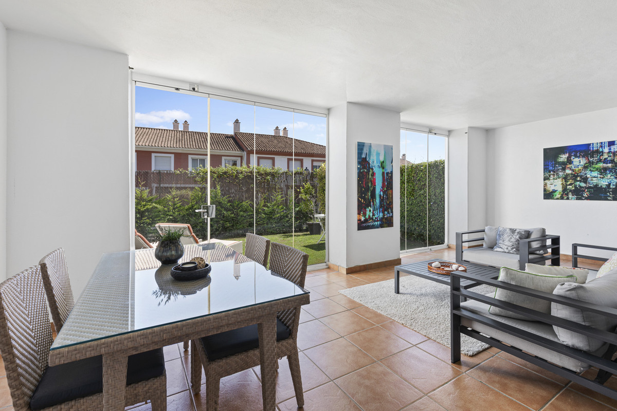 Appartement te koop in Estepona | 2 slaapkamers H5107054