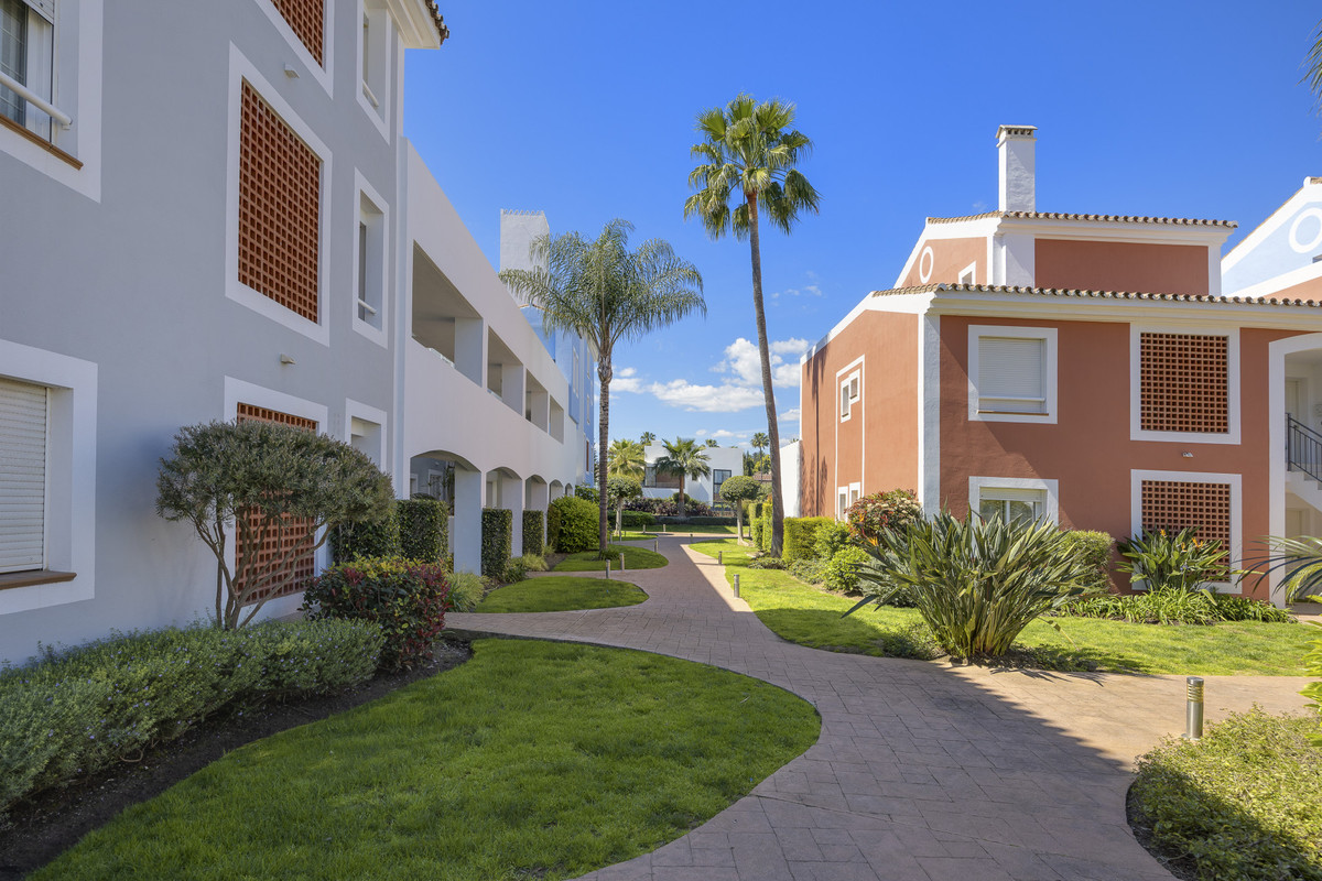Appartement te koop in Estepona | 2 slaapkamers H5107054
