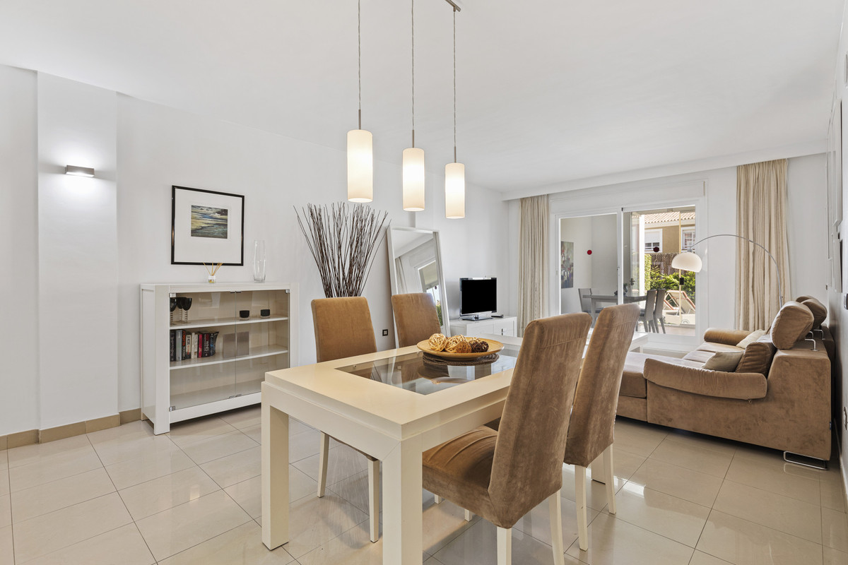 Appartement te koop in Estepona | 2 slaapkamers H5107054