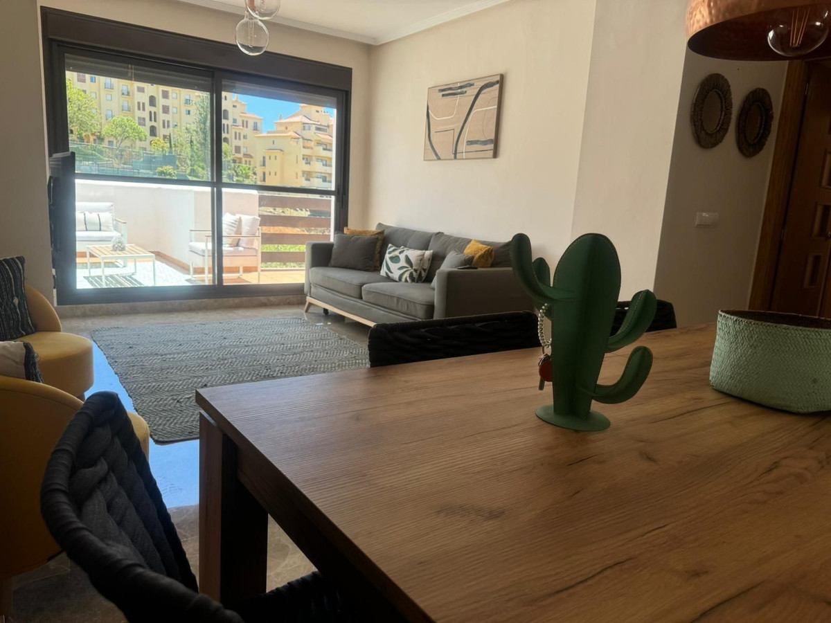 Appartement te koop in Estepona | 2 slaapkamers H5107342