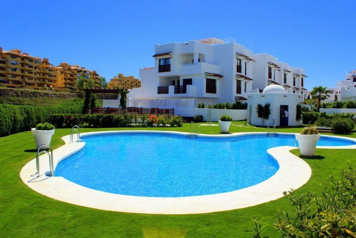 Appartement te koop in Estepona | 2 slaapkamers H5107342