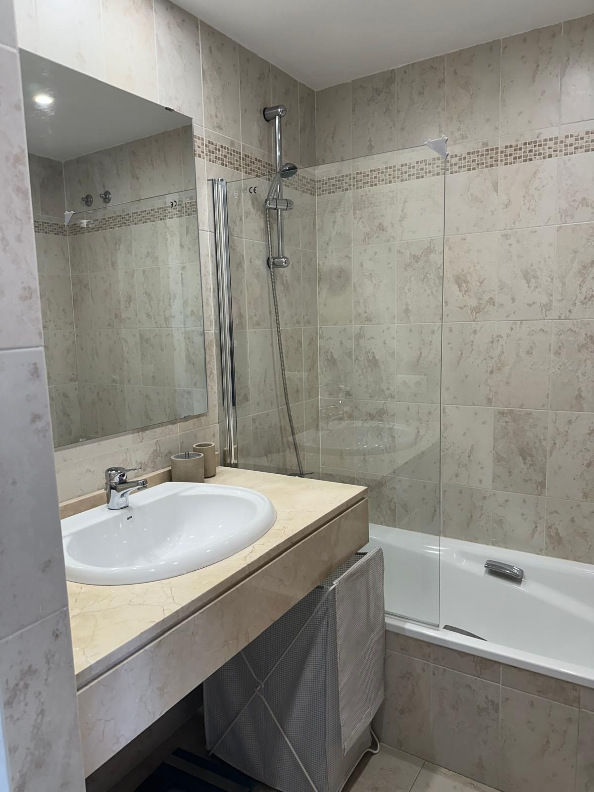 Appartement te koop in Estepona | 2 slaapkamers H5107342