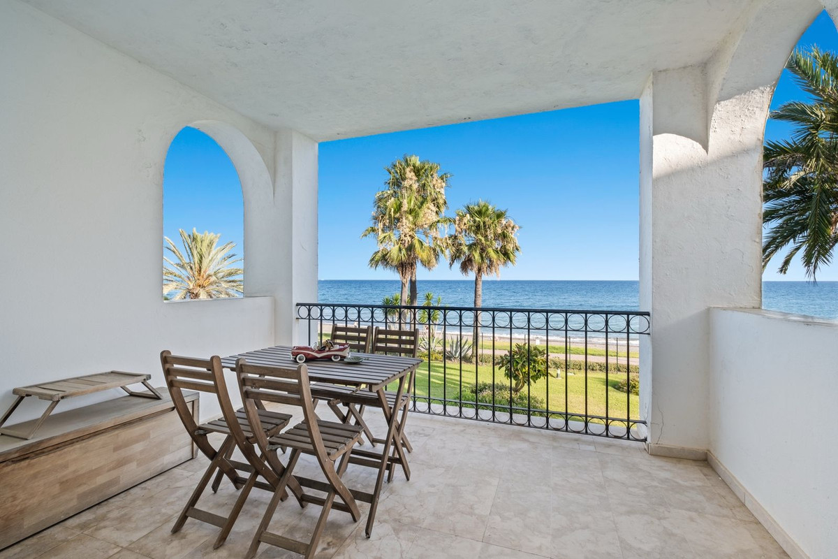 Appartement te koop in Estepona | 2 slaapkamers H5108536