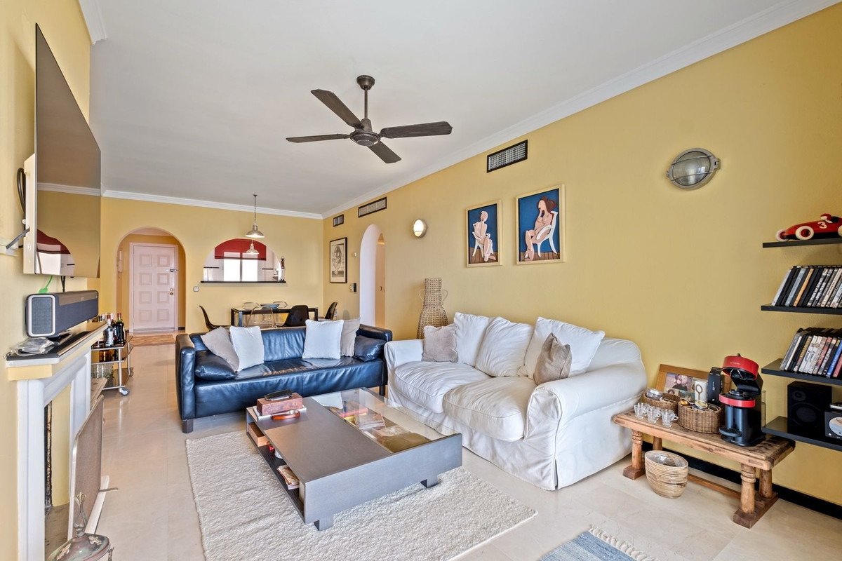 Appartement te koop in Estepona | 2 slaapkamers H5108536