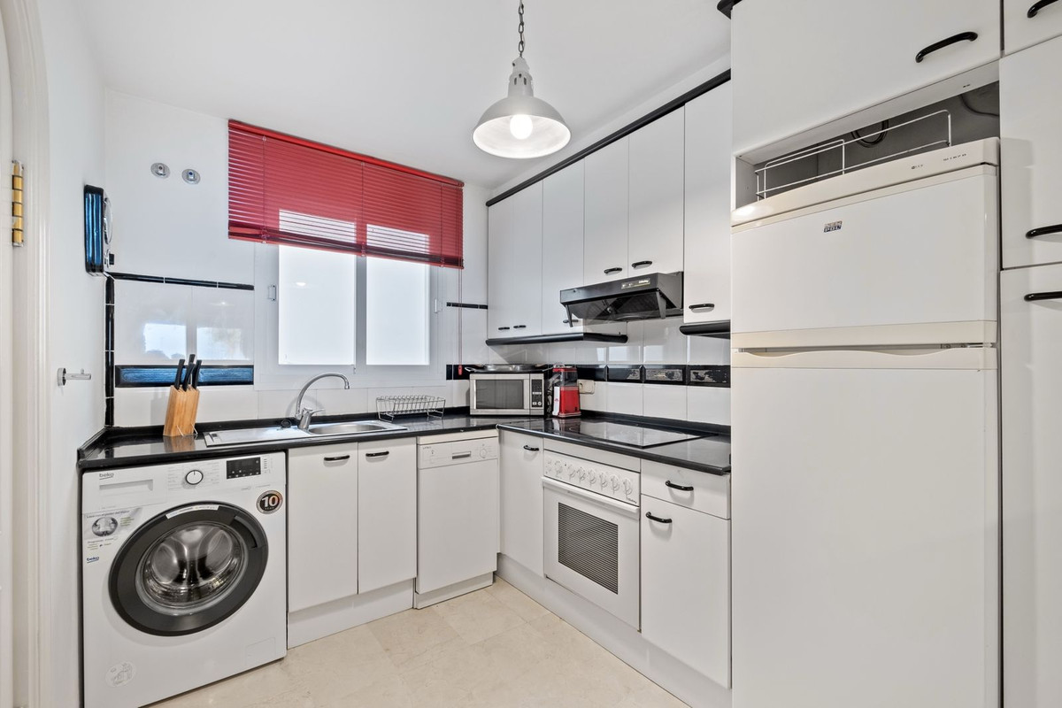 Appartement te koop in Estepona | 2 slaapkamers H5108536
