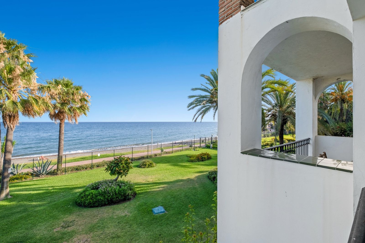 Appartement te koop in Estepona | 2 slaapkamers H5108536