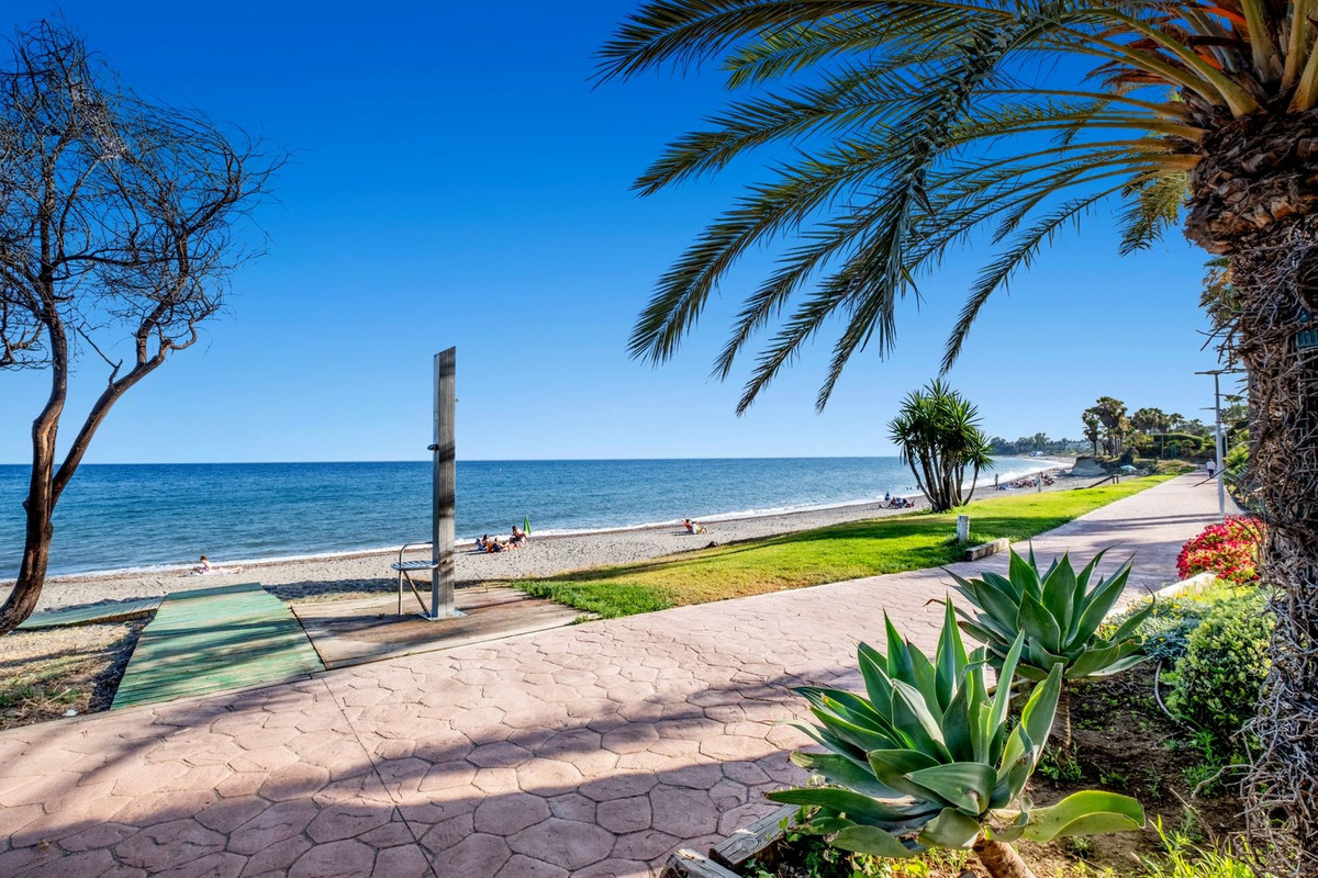 Appartement te koop in Estepona | 2 slaapkamers H5108536