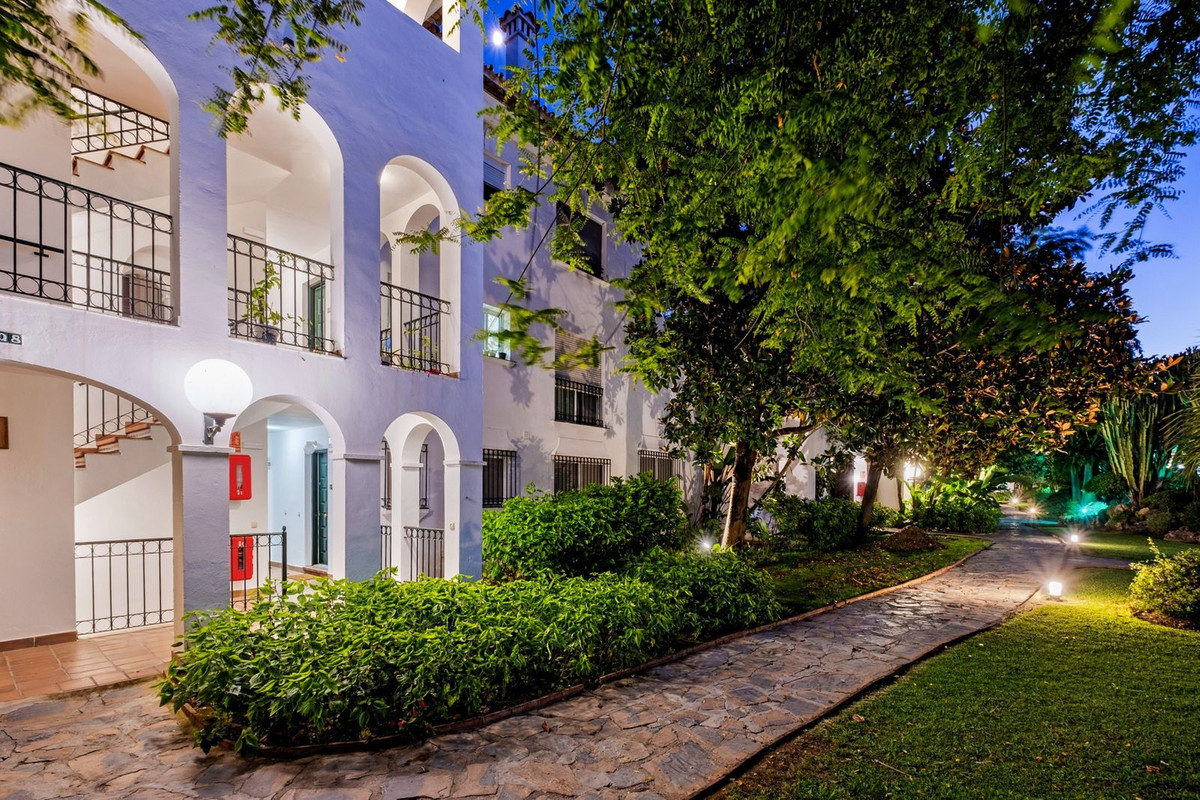 Appartement te koop in Estepona | 2 slaapkamers H5108536