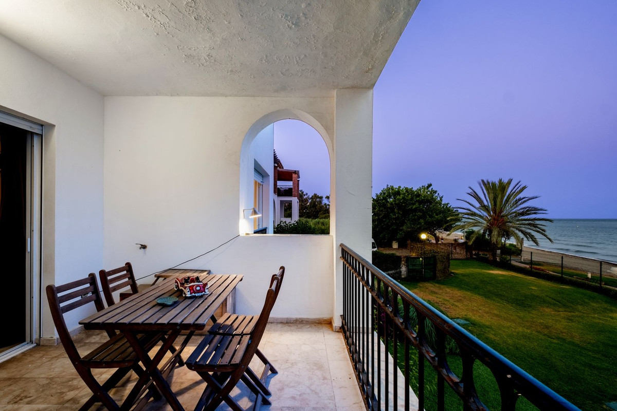 Appartement te koop in Estepona | 2 slaapkamers H5108536