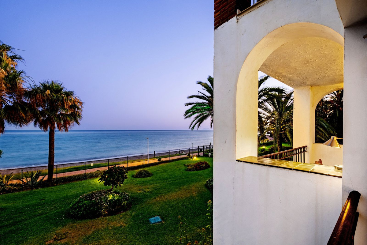 Appartement te koop in Estepona | 2 slaapkamers H5108536