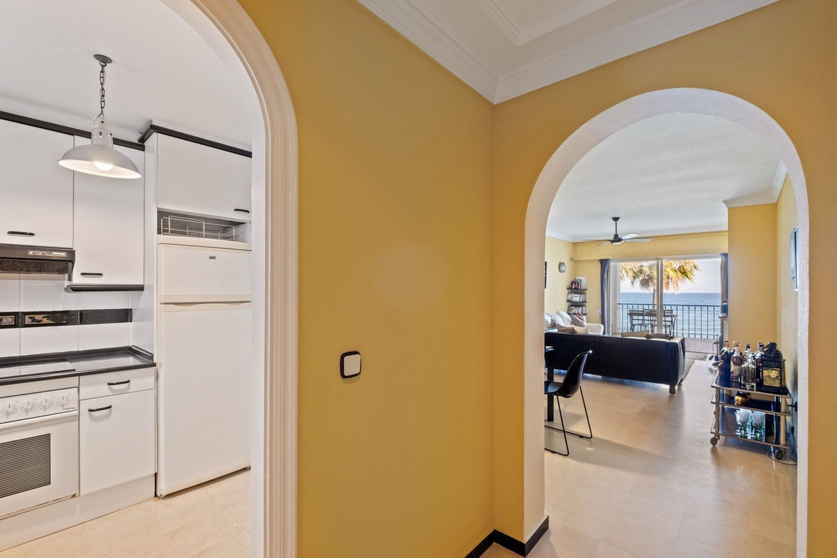 Appartement te koop in Estepona | 2 slaapkamers H5108536