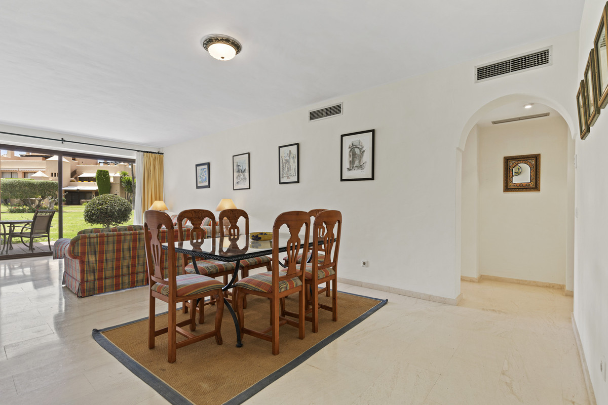 Appartement te koop in Estepona | 2 slaapkamers H5108974