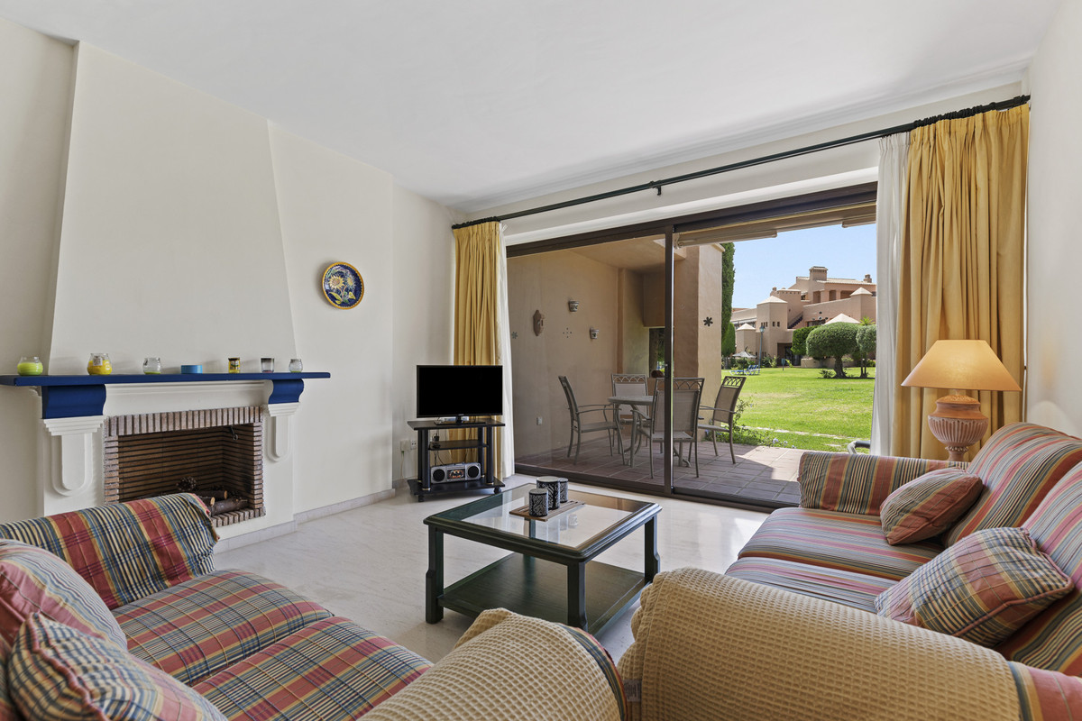 Appartement te koop in Estepona | 2 slaapkamers H5108974