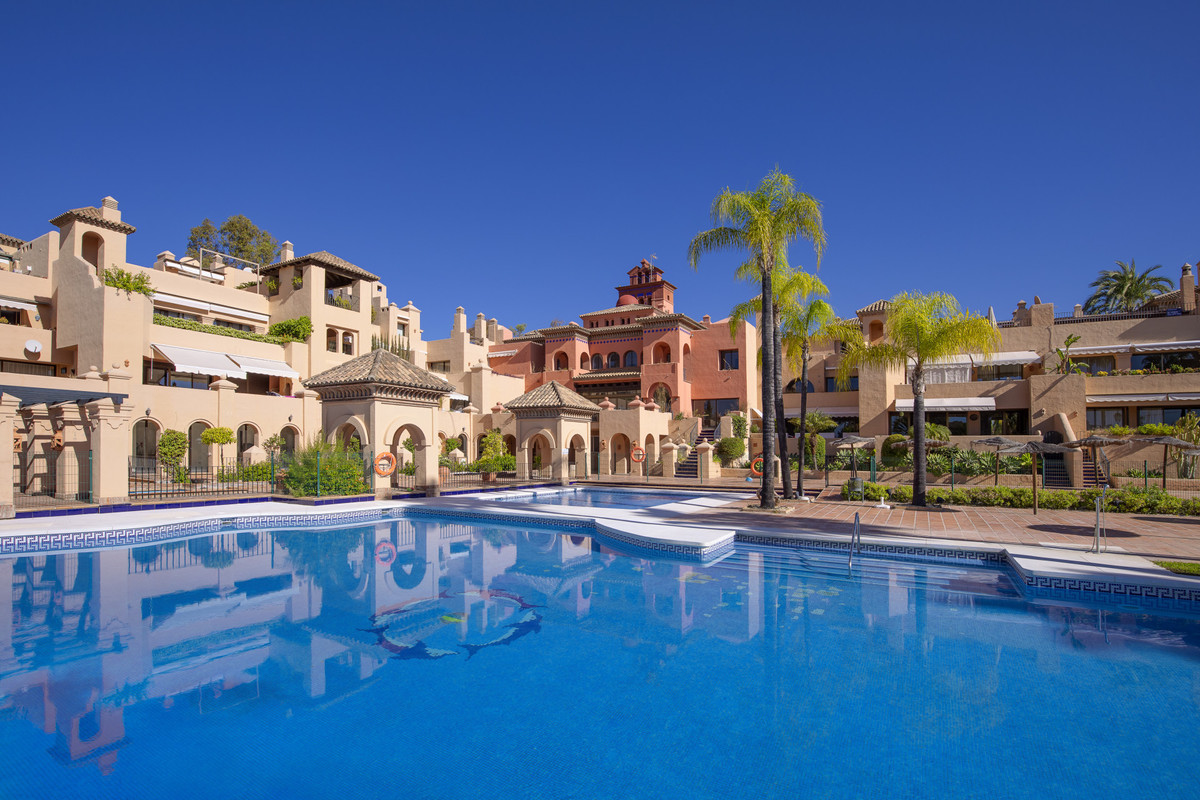 Appartement te koop in Estepona | 2 slaapkamers H5108974