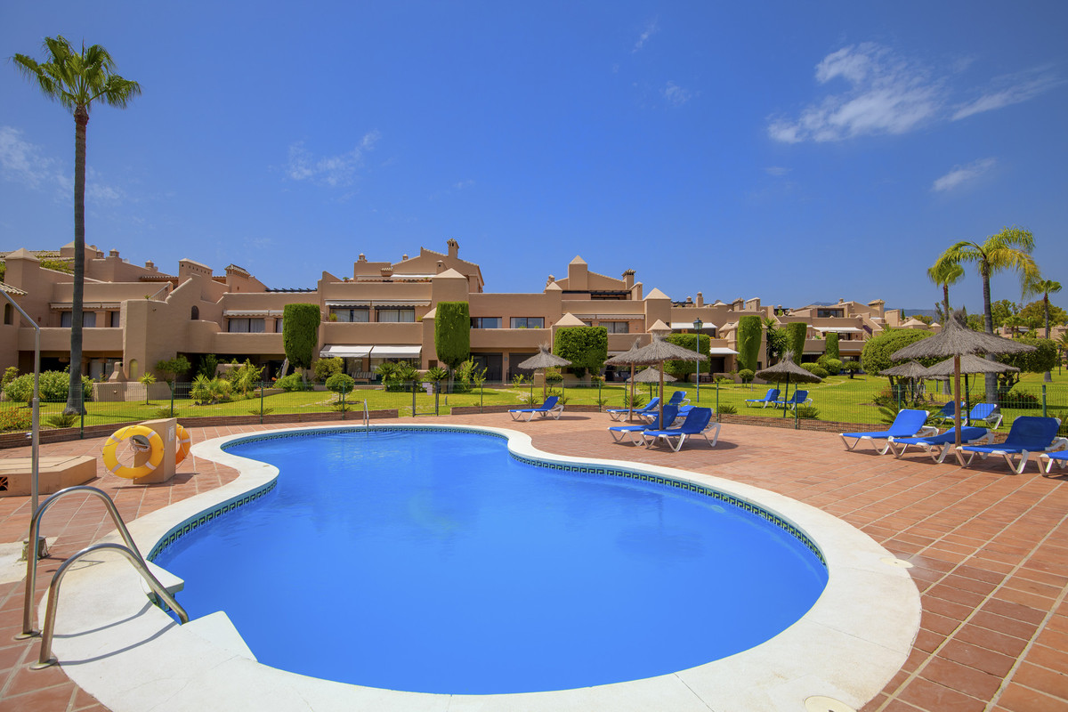 Appartement te koop in Estepona | 2 slaapkamers H5108974