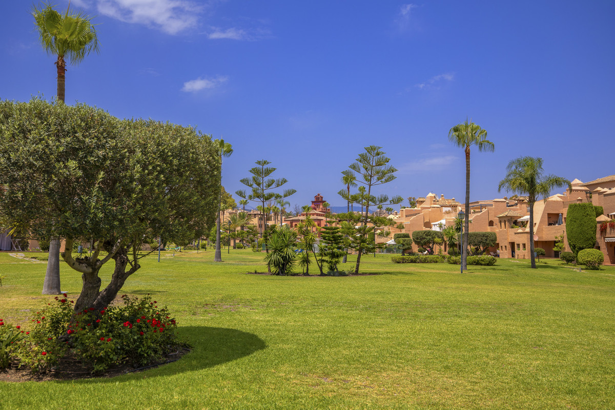 Appartement te koop in Estepona | 2 slaapkamers H5108974