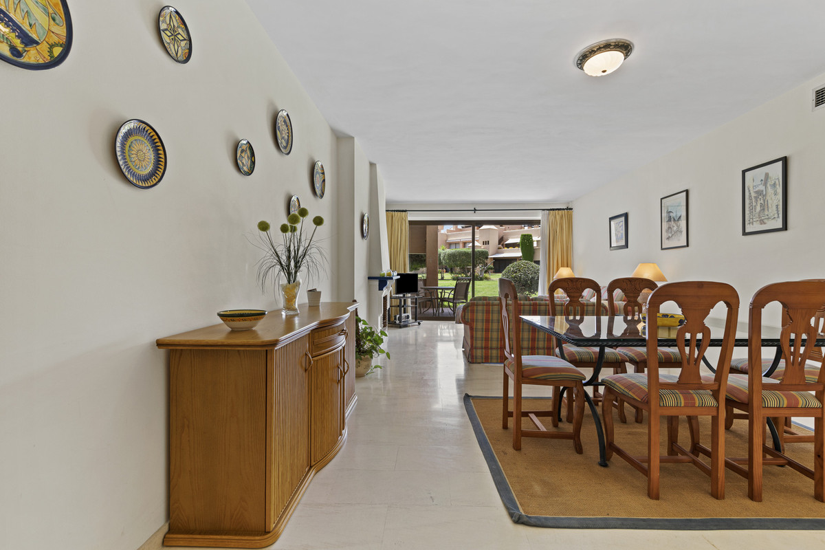 Appartement te koop in Estepona | 2 slaapkamers H5108974
