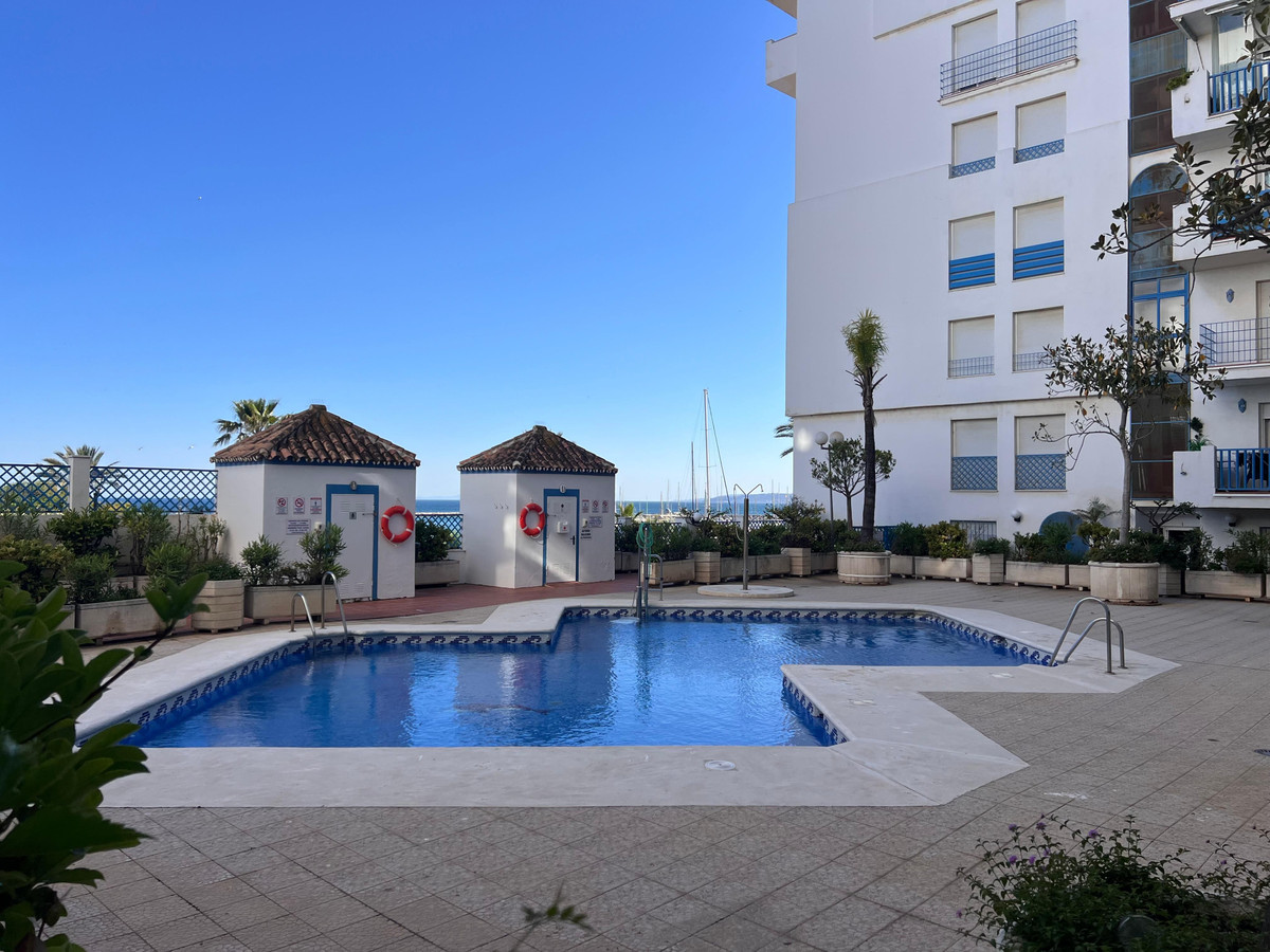 Appartement te koop in Estepona | 2 slaapkamers H5109172