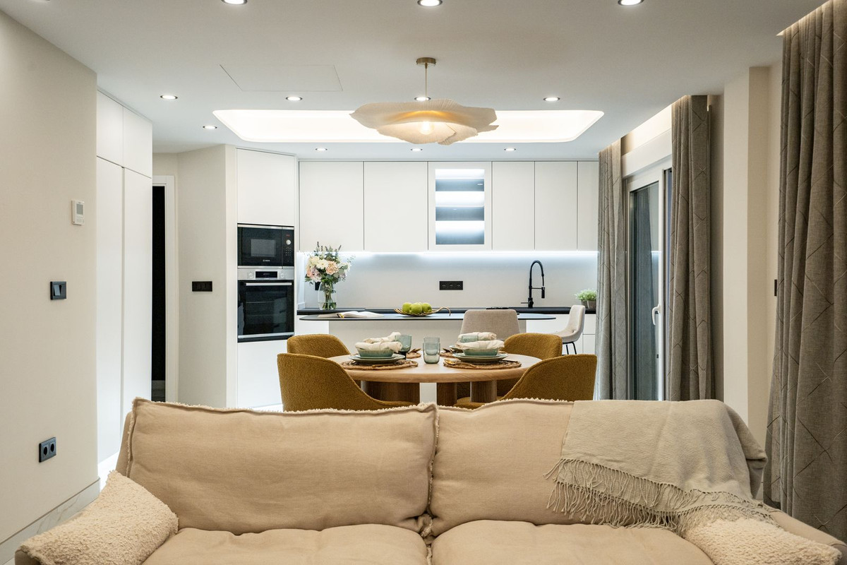 Penthouse te koop in Estepona | 2 slaapkamers H5109568