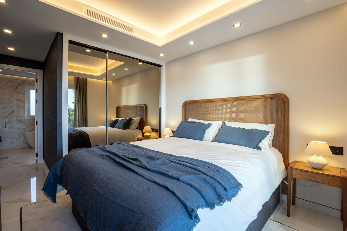 Penthouse te koop in Estepona | 2 slaapkamers H5109568