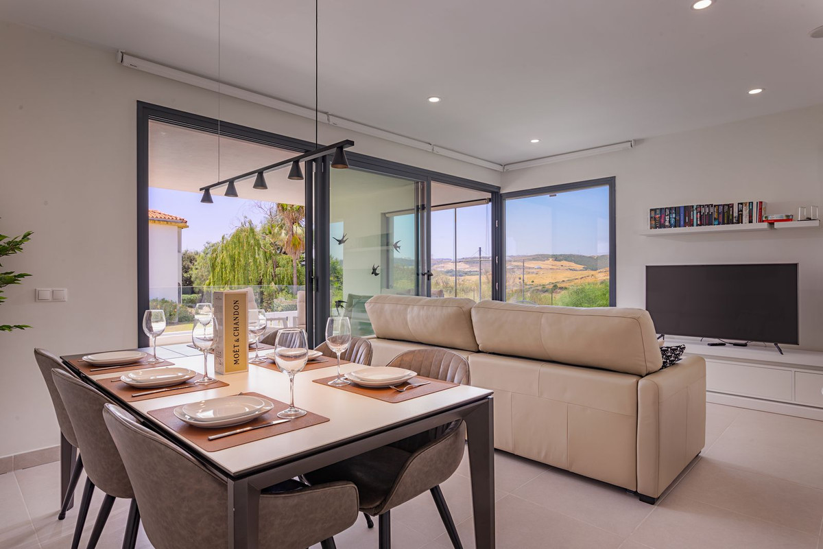 Appartement te koop in Estepona | 3 slaapkamers H5109865