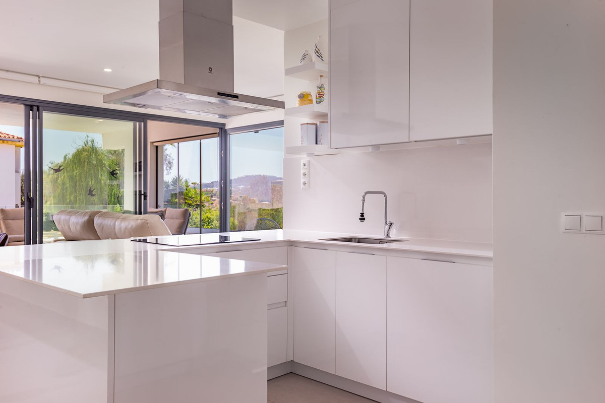 Appartement te koop in Estepona | 3 slaapkamers H5109865