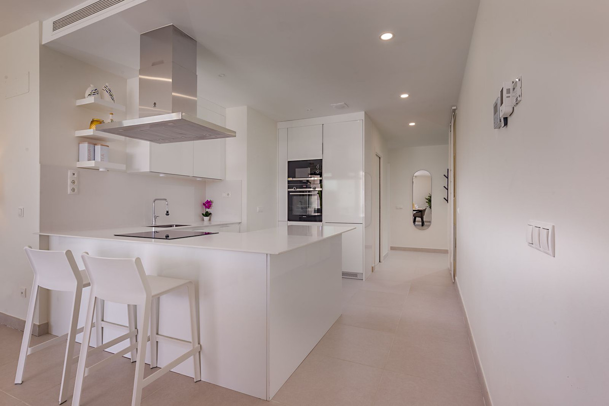 Appartement te koop in Estepona | 3 slaapkamers H5109865