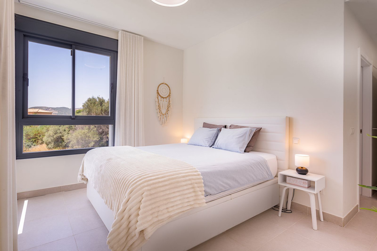 Appartement te koop in Estepona | 3 slaapkamers H5109865