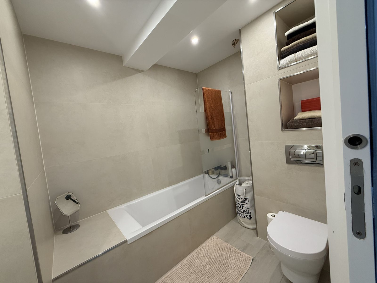 Appartement te koop in Estepona | 3 slaapkamers H5110606