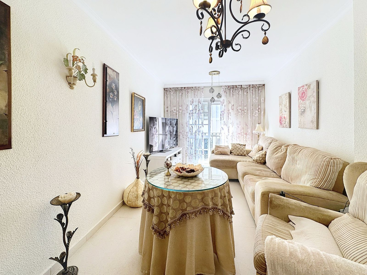 Appartement te koop in Estepona | 3 slaapkamers H5110687